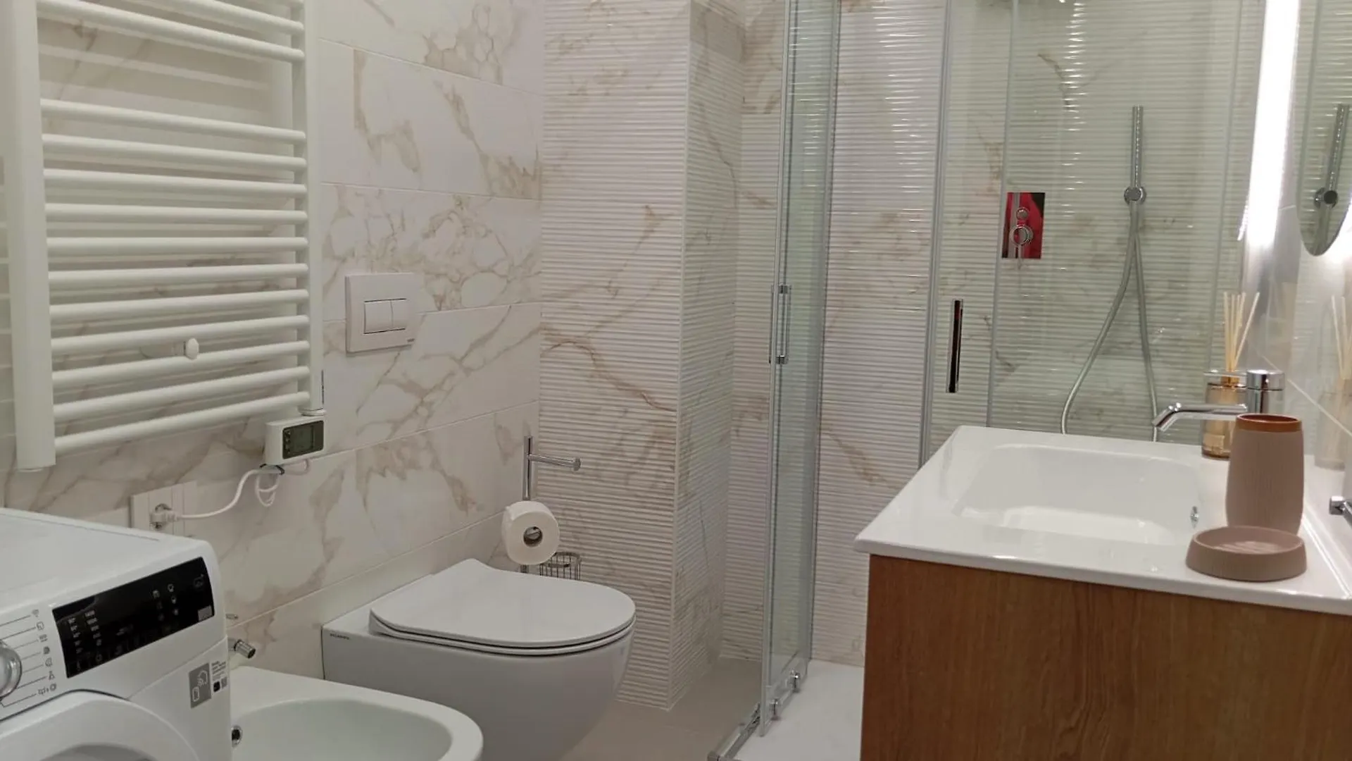 Cconforthotels Mimi Apartment Bari Italien