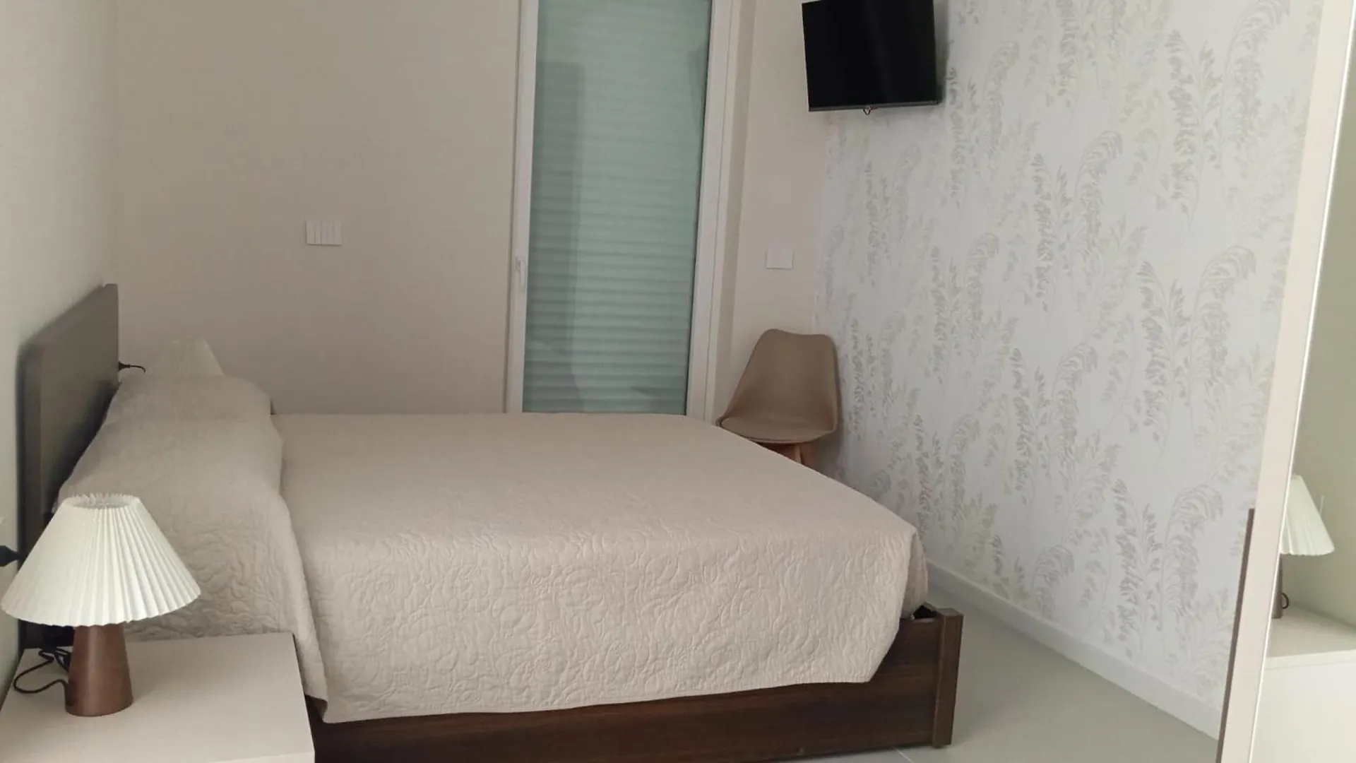 Cconforthotels Mimi Apartment Bari 0*,  Italien