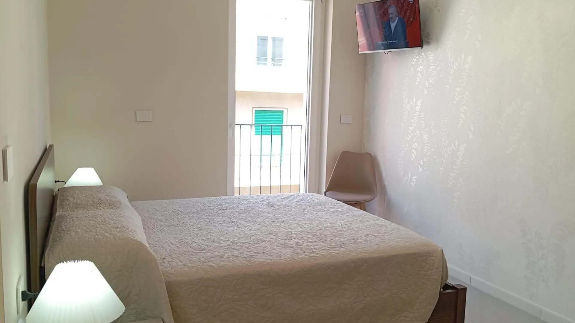 Cconforthotels Mimi Apartment Bari 0*,  Italien