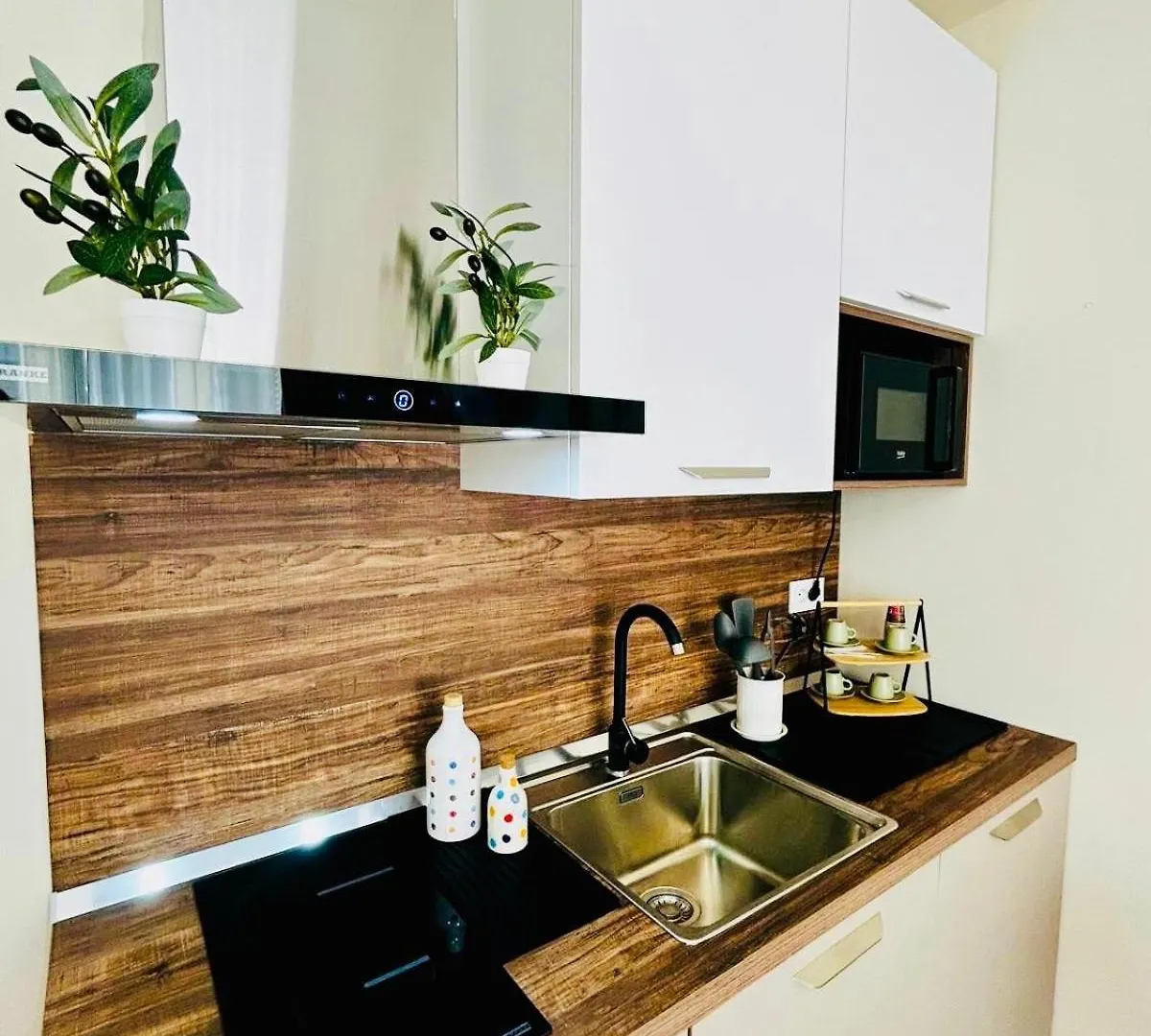 Cconforthotels Mimi Apartment Bari 0*,