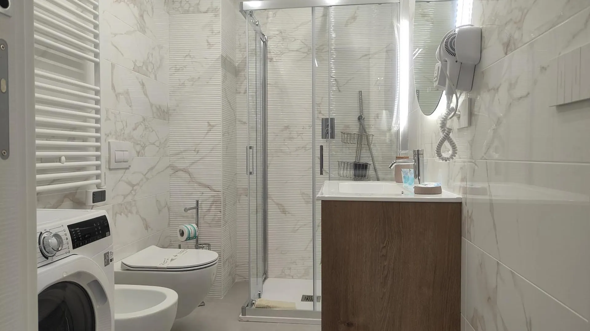 Cconforthotels Mimi Apartment Bari Italien