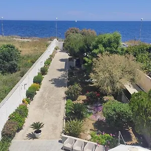 Seagull Sea & Airport Apartament